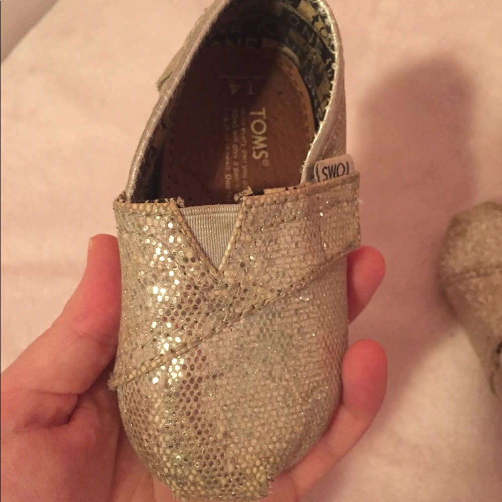 Toms toddler shoes